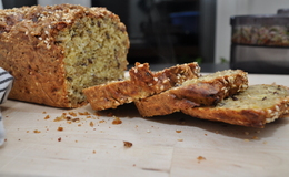 Glutenfritt lavkarbobrød med frø og havrekli