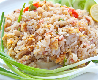 Stegte ris (khao phat)