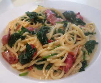 Spaghetti Carbonara med Spinat