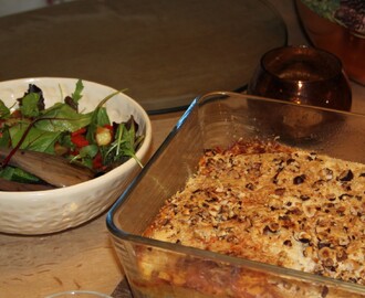 Farseret blomkål med gratintop og nødde-parmesanrasp