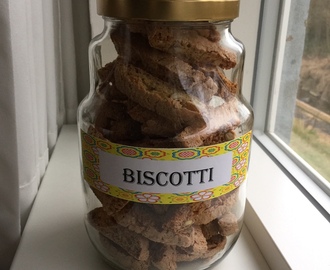 Biscotti med mandler og pistacienødder