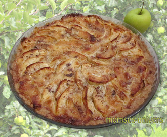 Æbletærte med kanel i karamelsvøb