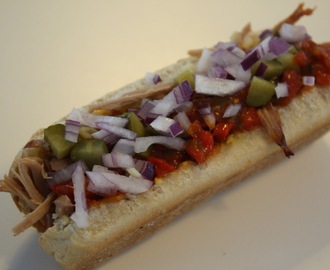 En trukket gris i svøb - Pulled pork Hotdog