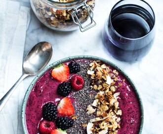 VIDEO: Acai Bowl med Bounty Granola