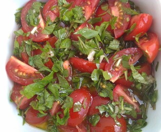 Tomat-skvalder-salat
