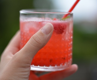 Fredags cocktail –  Hindbær mojito / Raspberry mojito