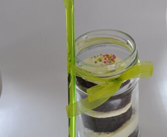 Cakes in a Cup
