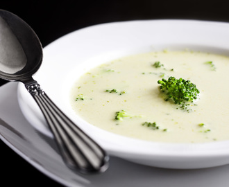 Broccoli/kokos suppe