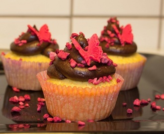 Vanilje cupcakes med chokolade frosting