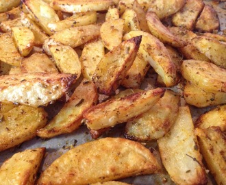 Kartoffelbåde i ovnen med krydderurter*