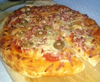 Weber-pizza-debut...