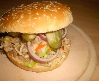 Pulled pork burger