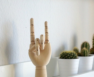 eBay // Wooden Hand