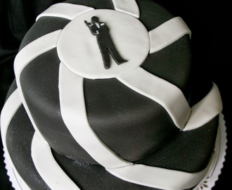 James Bond kakku