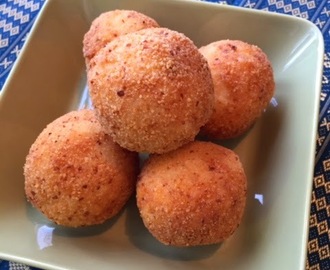 Arancini - täytetyt riisipyörykät