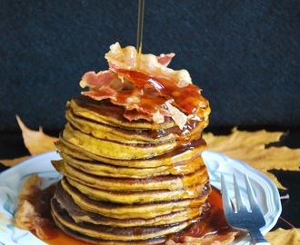Pumpkin Pancakes + linkki ihanaan kurpitsakakkuun