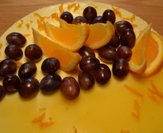 Gluteeniton appelsiini-tuorejuustokakku