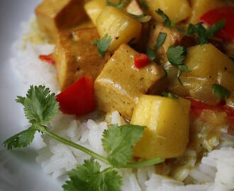 Pippurimylly: Tofu-mangocurry