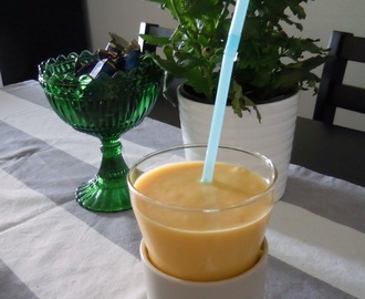 Mango smoothie
