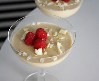 Baileys-valkosuklaa pannacotta