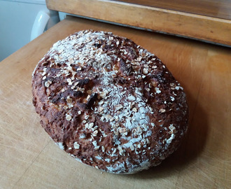 Nopea kaurapataleipä/ Fast Oat Casserole Bread