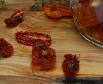 Puolikuivatut tomaatit - ensiapua maukasta kesätomaattia kaipaavalle