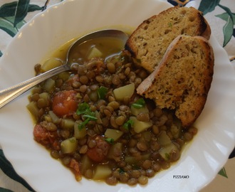 Zuppa di lenticchie alla ponzese - linssikeitto Ponzan saaren tapaan