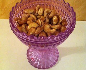 Luukku 5: Hunajapaahdetut cashewpähkinät