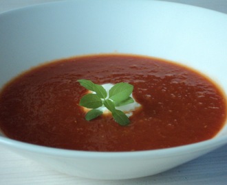 Linssi-tomaattikeitto