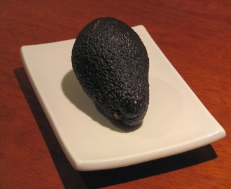 Avokado-Perunasalaatti - Grilliruokien sielunkumppani