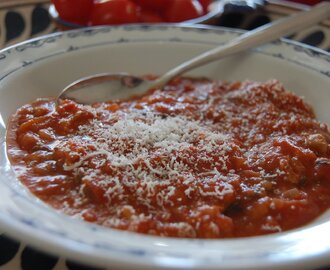 Torstaina-Tomaattikeitto-pappa al pomodoro