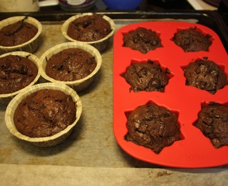 Karpalo-suklaa muffinssit