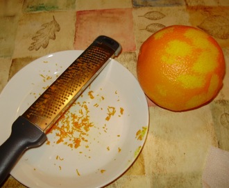 Tummasuklainen appelsiinibavarois