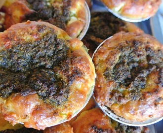 Fetajuusto-pesto muffinsit