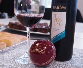 Hardy's viinit + kriketti = mahtava kesäilta!
