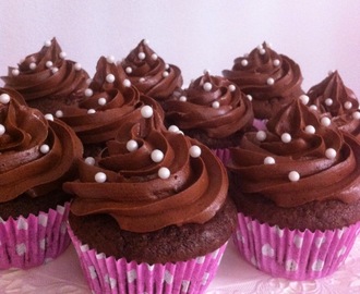 Suklaa cupcakes / Chocolate cup cakes