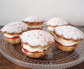 Victoria sponge muffinit / Victoria sponge cake cupcakes