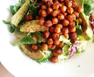 Spicy Chickpea & Avocado Salad