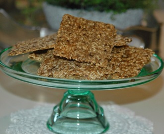 Glutenfrie knekkebrød med chiafrø