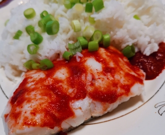 Lettsaltet Torsk med Sriracha Saus