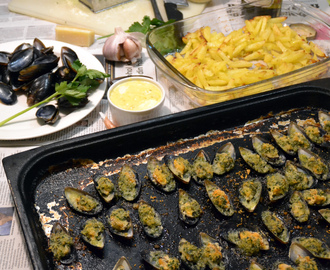 Moules gratinées – gratinerade musslor & pommes frites