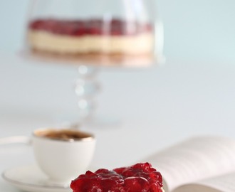 Almond cake with pastry cream and raspberries
