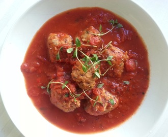 Everyday Dinner: Turkey & Chicken Meatballs with Tomato Sauce & Fresh Thyme...