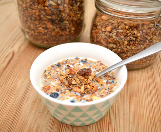 Granola med cashewnøtter og dadler (Glutenfri)