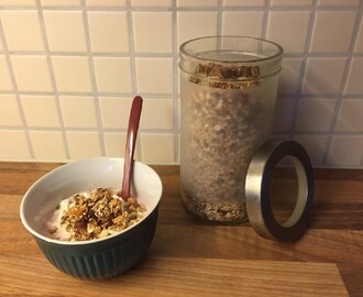 Crunchy Granola med tørket frukt