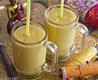 Mango lassi