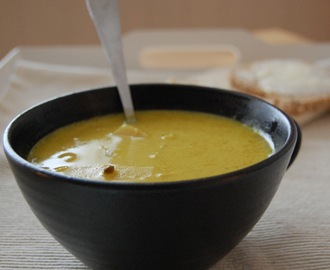 Green curry soup