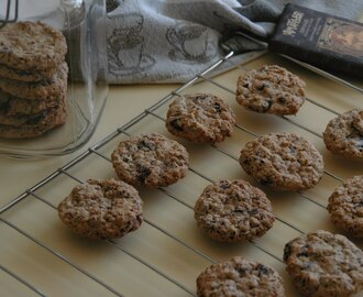 Havrecookies med nøtter og sjokolade