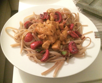 Chicken pasta with curry flavour :)