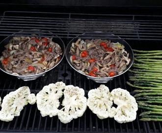 Nytt favorittilbehør på grillen - blomkål i skiver!